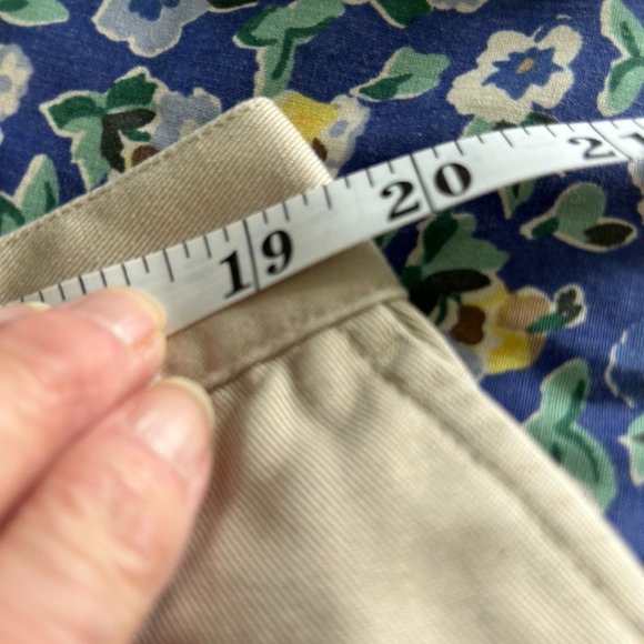 L.L. Bean Flat Front Stone Color 20W Shorts - Picture 7 of 8